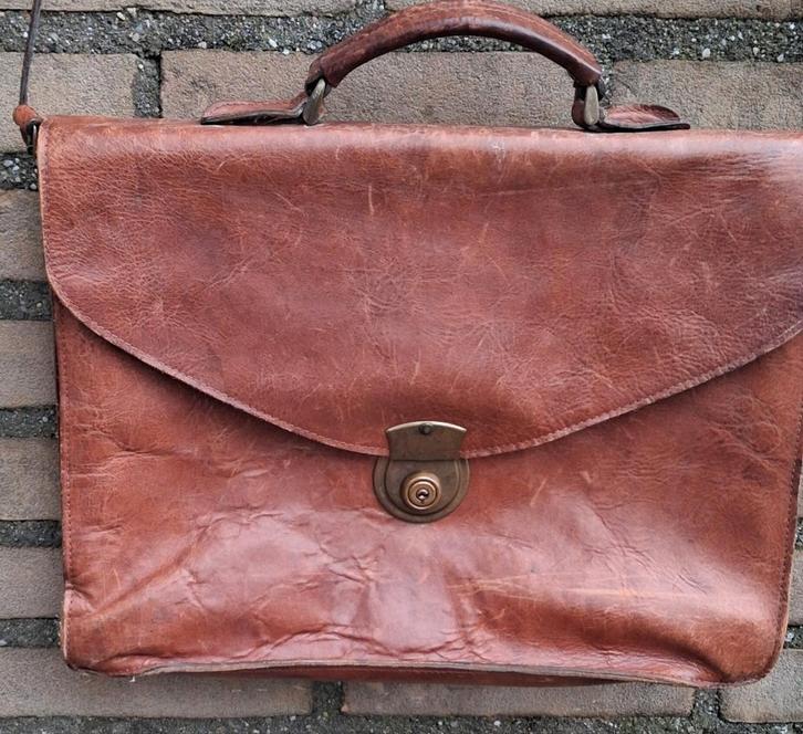 Aktetas/schoudertas heren. GEMINI. Ca '60. 38/29 cm., Sieraden, Tassen en Uiterlijk, Tassen | Schoudertassen, Gebruikt, Overige merken