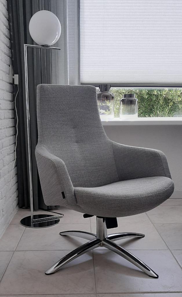 Fauteuil Joy een stijlvolle relaxfauteuil van Conform, Huis en Inrichting, Fauteuils, Zo goed als nieuw, Stof, 50 tot 75 cm, 75 tot 100 cm