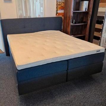 pullman boxspring showroommodel beschikbaar voor biedingen