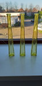 Gele glazen vazen, Geel, Ophalen of Verzenden, Minder dan 50 cm, Glas