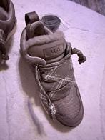 Ugg Sneakers - Taupe, Kleding | Dames, Schoenen, Verzenden, Zo goed als nieuw, Beige, Sneakers of Gympen