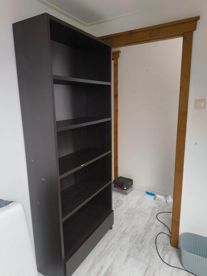 Gratis Boekenkast - Beschadigd, Huis en Inrichting, Kasten | Boekenkasten, Gebruikt, 50 tot 100 cm, 150 tot 200 cm, 25 tot 50 cm