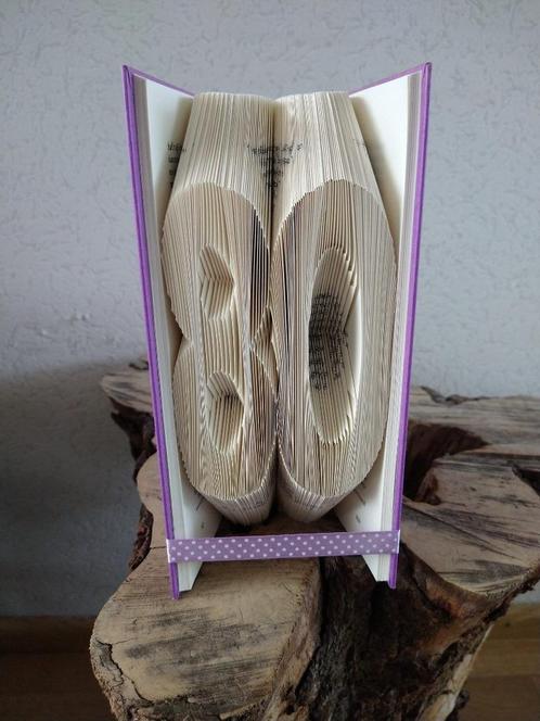 Origineel verjaardag of jubileum cadeau. Gevouwen boeken., Huis en Inrichting, Woonaccessoires | Overige, Ophalen of Verzenden