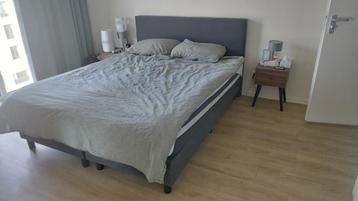 Compleet Bed 160x200 (Boxspring, Hoofdbord, Matrassen) beschikbaar voor biedingen