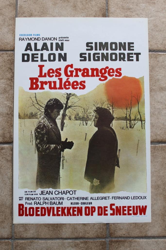 filmaffiche Alain Delon Les Granges Brulees 1973 filmposter, Verzamelen, Posters, Zo goed als nieuw, Film en Tv, A1 t/m A3, Rechthoekig Staand