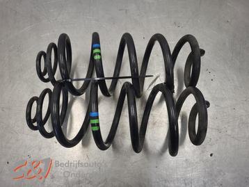 Schroefveer achter van een Opel Vivaro beschikbaar voor biedingen