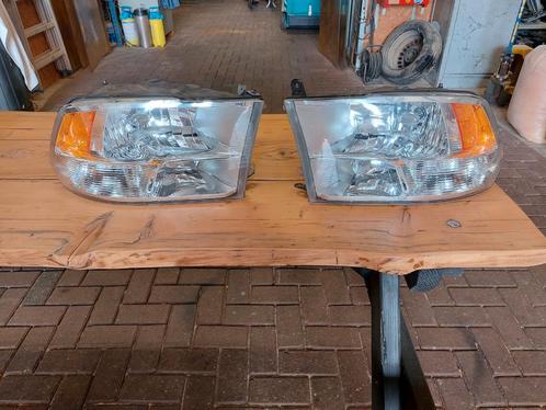 Dodge ram 2x koplamp en mistlamp 2012, Auto-onderdelen, Verlichting, Dodge, Ophalen