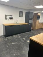 Zwarte parallel showroom keuken, Ophalen, Zwart, Nieuw, Dubbelwandige keuken