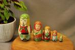 Matroesjka popjes 'Hollandse familie', Verzamelen, Poppetjes en Figuurtjes, Ophalen of Verzenden, Zo goed als nieuw