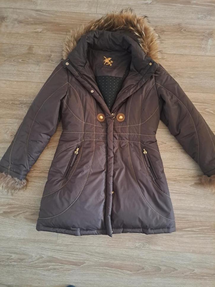 SPORTALM.  Chocoladebruine winter/donsjas maat M, Kleding | Dames, Jassen | Winter, Zo goed als nieuw, Ophalen of Verzenden