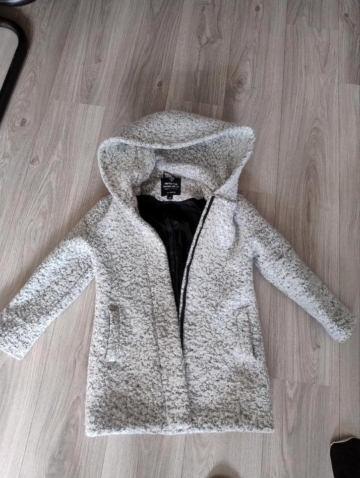 Meisjes Winterjas Maat 140, Kinderen en Baby's, Kinderkleding | Maat 140, Zo goed als nieuw, Meisje, Jas, Ophalen