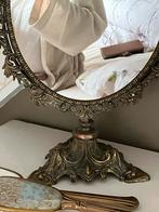 Brocante Spiegel met Bronzen Voet & Borstel, Antiek en Kunst, Antiek | Spiegels, Ophalen, Ovaal, Minder dan 50 cm, Minder dan 100 cm