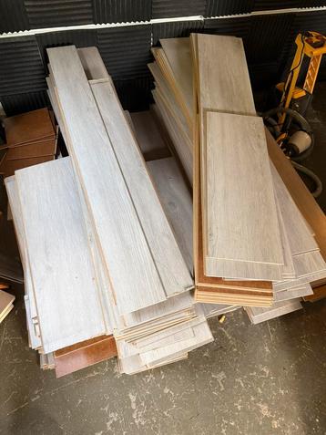 Laminaat in perfect staat beschikbaar voor biedingen