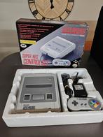 SNES super nes control set in doos, ., Ophalen of Verzenden, Zo goed als nieuw, .