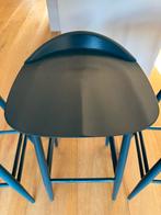 3 design krukken van ercol in blauw, Huis en Inrichting, Barkrukken, Ophalen, Met voetsteun, 60 tot 90 cm, Zo goed als nieuw