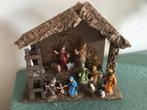 Kerststal met prachtige beeldengroep keramiek breed 34 cn, Diversen, Kerst, Ophalen of Verzenden, Nieuw