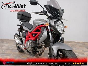 Erg nette Suzuki SFV 650 Gladius Abs 9949km.! kan ook 35kw beschikbaar voor biedingen