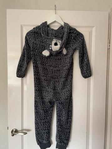 Onesie HEMA maat 110/116 beschikbaar voor biedingen