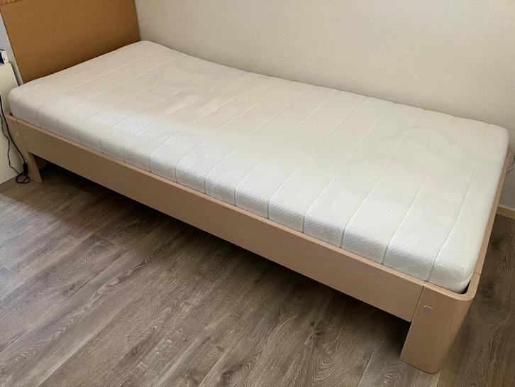 Auping Auronde ledikant 90 x 200, Huis en Inrichting, Slaapkamer | Bedden, Gebruikt, Eenpersoons, 90 cm, 200 cm, Hout, Beige, Ophalen