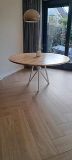 Studio Henk eettafel 140 Butterfly Quadpod, Ophalen, Scandinavisch, Zo goed als nieuw, Vier personen
