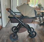 Dubatti kinderwagen grijs & taupe met accessoires., Kinderen en Baby's, Kinderwagens en Combinaties, Ophalen, Zo goed als nieuw