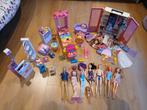 Barbies en toebehoren, winkel, commode, bed, kast, Ophalen of Verzenden, Gebruikt, Toebehoren