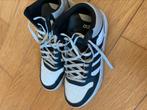 Adidas sneakers, maat 46. Blauw, wit, beige, Ophalen of Verzenden, Zo goed als nieuw, Schoenen