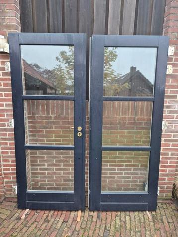Tuindeuren mooie set met dubbelglas  beschikbaar voor biedingen