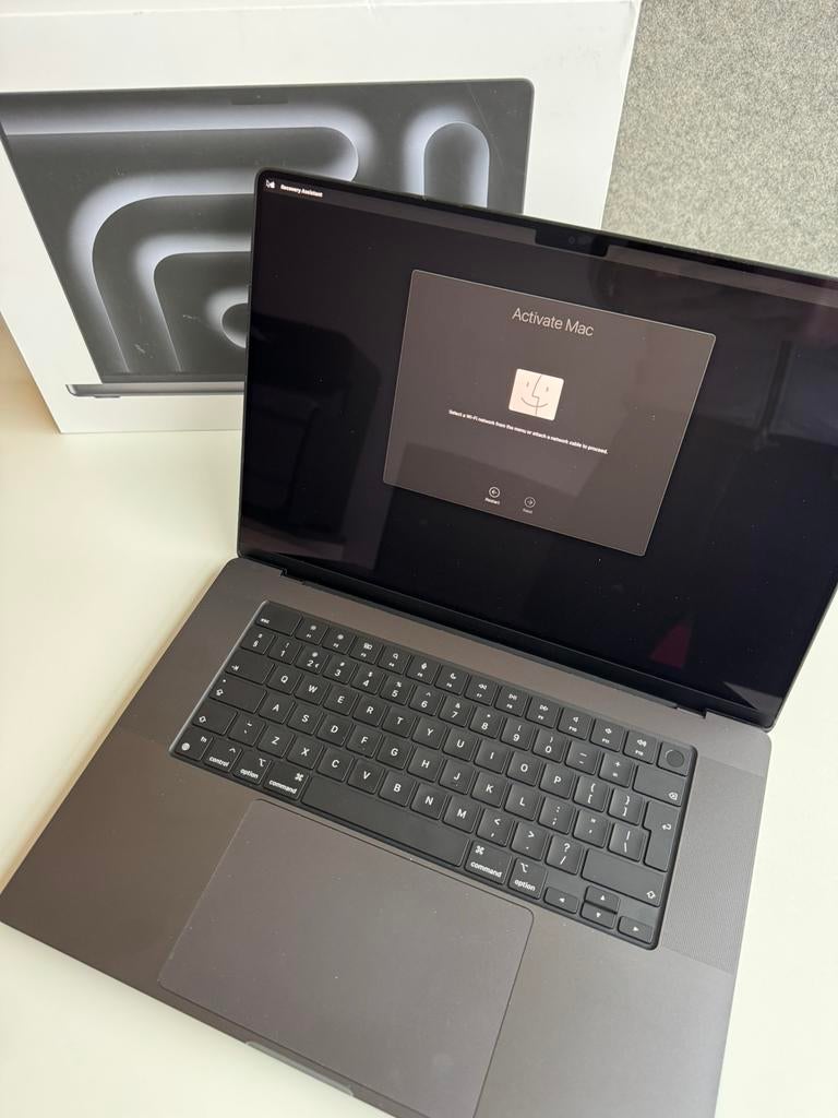MacBook Pro 16 inch - nieuw en ongebruikt, Computers en Software, Apple Macbooks, Zo goed als nieuw, MacBook Pro, 16 inch, 4 Ghz of meer