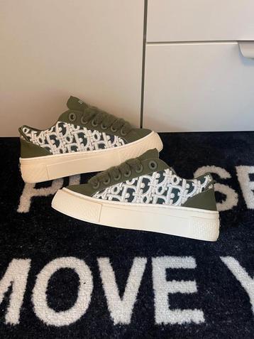Dior B33 Sneakers - Maat 37 (valt als 36) beschikbaar voor biedingen