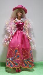 'Barbie' G113: galajurk compleet met accessoires (zie tkest), Kinderen en Baby's, Speelgoed | Poppen, Verzenden, Nieuw, Barbie