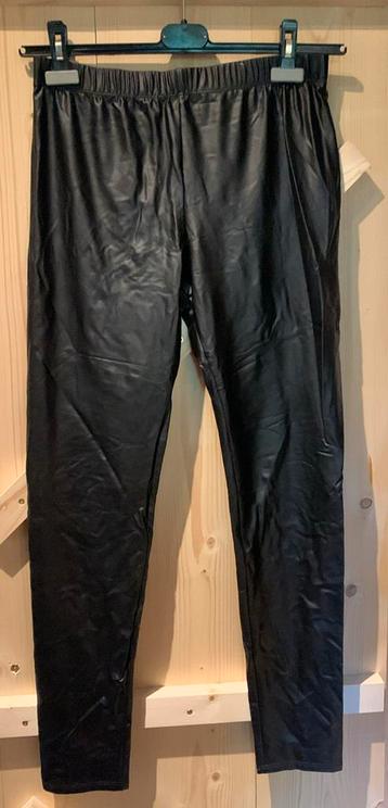 Nieuw! Wetlook leather like legging zwart maat 40 beschikbaar voor biedingen
