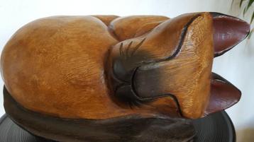 Houten kat  beschikbaar voor biedingen