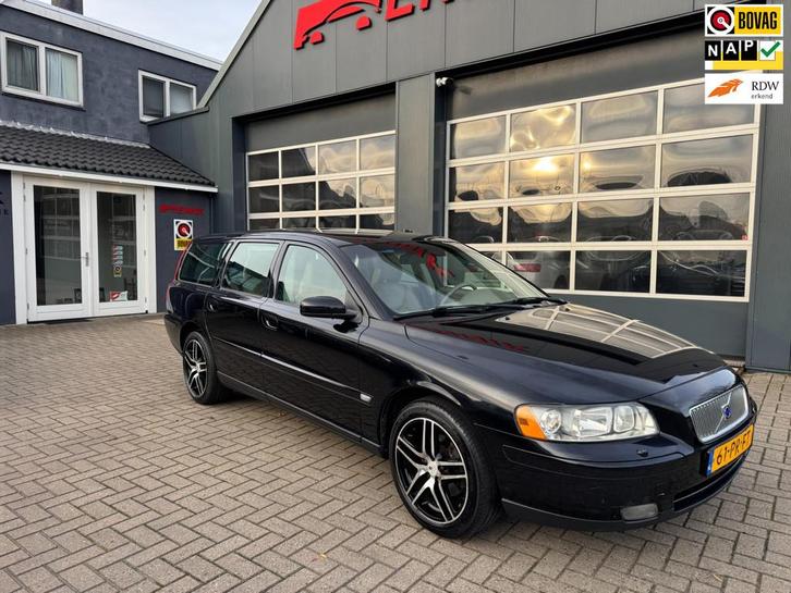 Volvo V70 2.4 Momentum / YOUNGTIMER / Leder / Carplay / Navi, Auto's, Volvo, Bedrijf, Te koop, V70, ABS, Airbags, Airconditioning