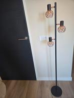 Moderne Staande Lamp met 3 Lichtpunten, Huis en Inrichting, Ophalen, Zo goed als nieuw, Metaal, Modern