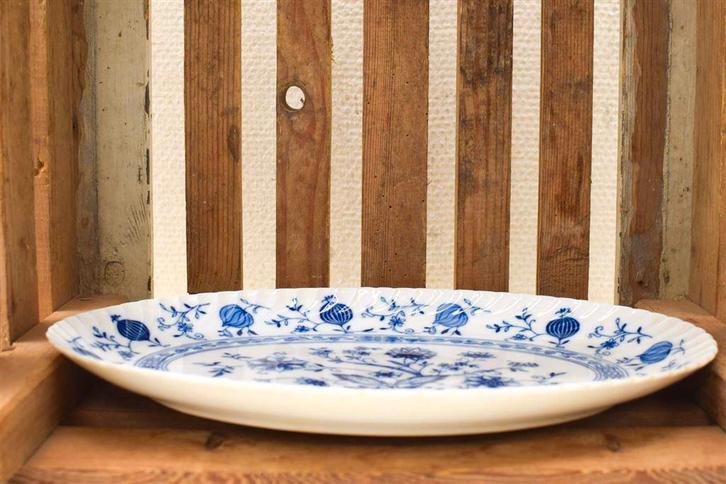 Royal Tettau porseleinen ovale schaal 48680, Huis en Inrichting, Keuken | Servies, Gebruikt, Bord(en), Wedgwood, Aardewerk, Ophalen of Verzenden