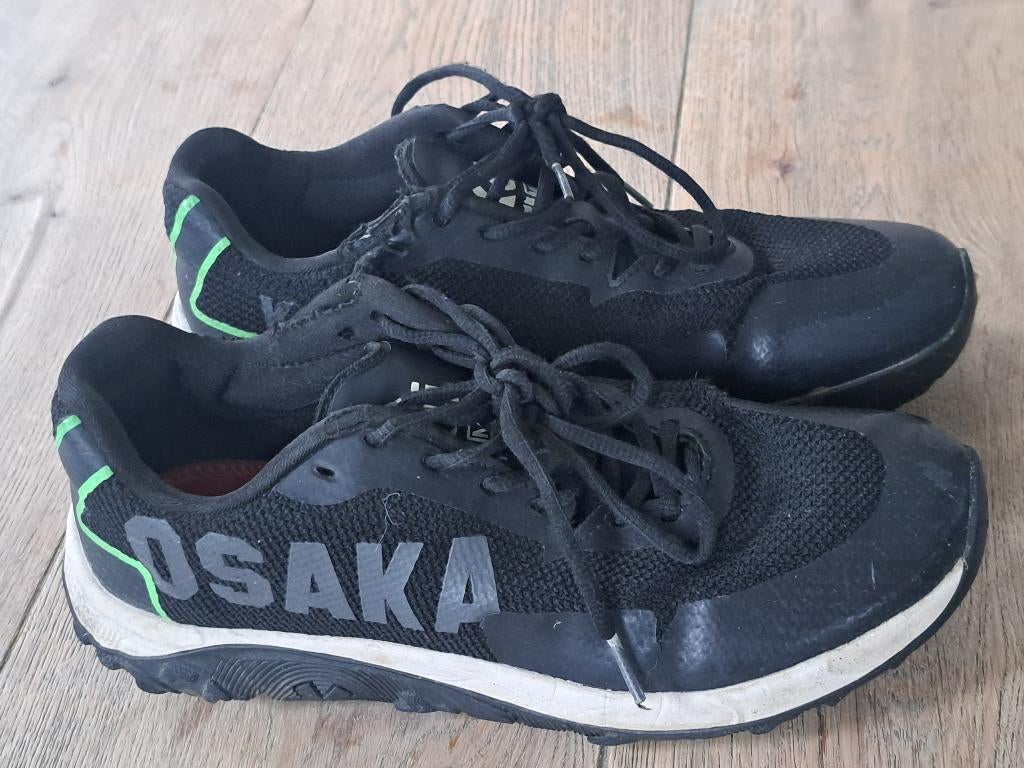 Hockeyschoenen 40,5 Osaka mag gratis mee met andere aankoop, Ophalen of Verzenden, Gebruikt, Schoenen