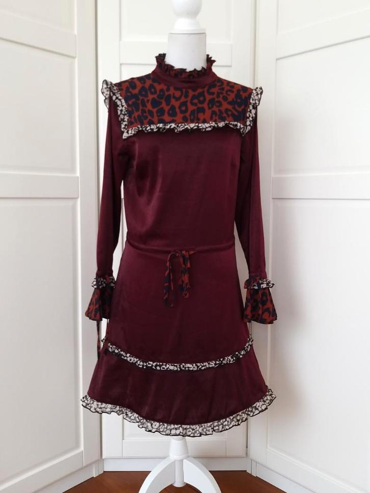 Harper & Yve wijnrode panter jurk, maat XS (valt als S), Kleding | Dames, Jurken, Gedragen, Maat 34 (XS) of kleiner, Rood, Boven de knie