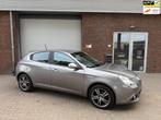 Alfa Romeo Giulietta 1.4 T Distinctive|AIRCO|NIEUWE APK|CRUI, Voorwielaandrijving, 65 €/maand, Stof, Gebruikt