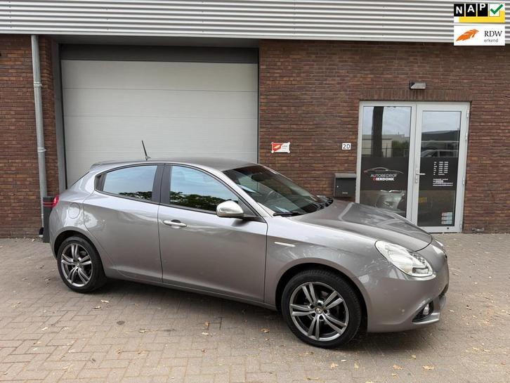 Alfa Romeo Giulietta 1.4 T Distinctive|AIRCO|NIEUWE APK|CRUI, Auto's, Alfa Romeo, Bedrijf, Te koop, Giulietta, ABS, Airbags, Airconditioning
