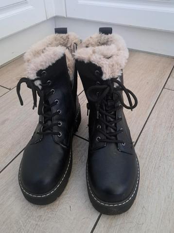 Hele mooie boots / schoenen maat 34 z.g.a.n. beschikbaar voor biedingen