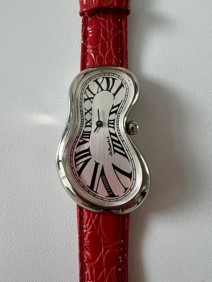 Salvador Dali Exaequo Softwatch Dameshorloge, Sieraden, Tassen en Uiterlijk, Bedels, Zo goed als nieuw, Overige merken, Overige materialen