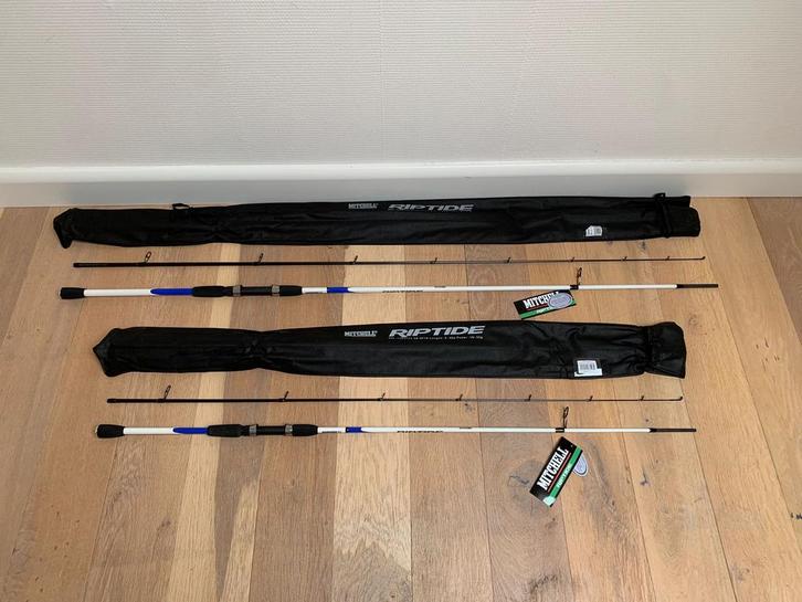 Nieuwe Mitchell Riptide zeebaarshengels, 2.40m & 2.70m, Watersport en Boten, Hengelsport | Zeevissen, Nieuw, Werphengel, Ophalen of Verzenden