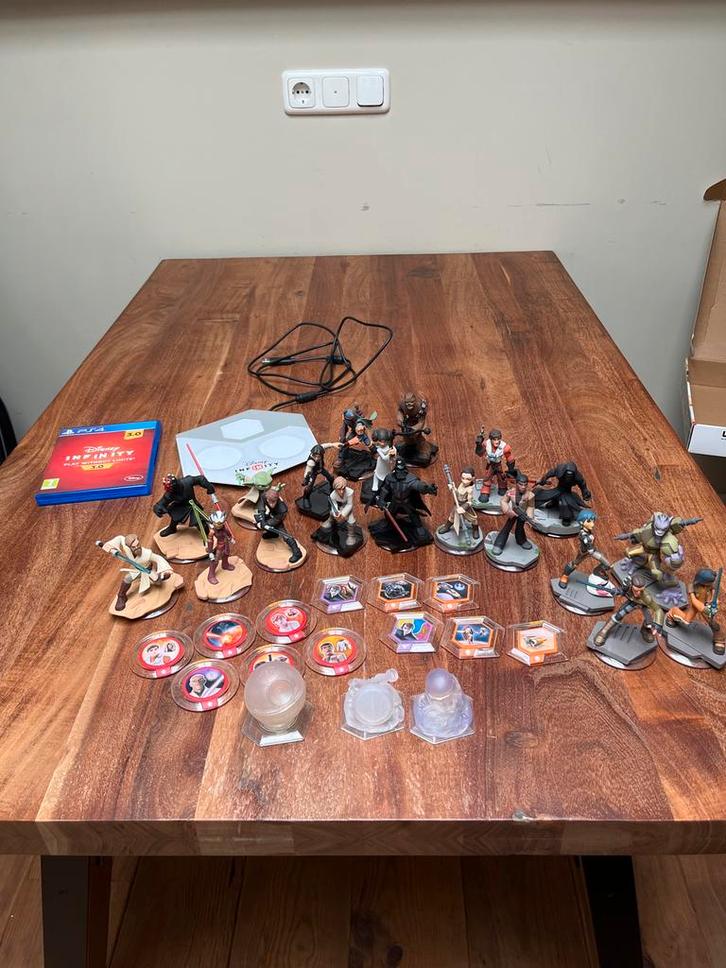 Disney Infinity 3.0 PS4 - Compleet met Figuren & Werelden!, Spelcomputers en Games, Games | Overige, Zo goed als nieuw, Avontuur en Actie