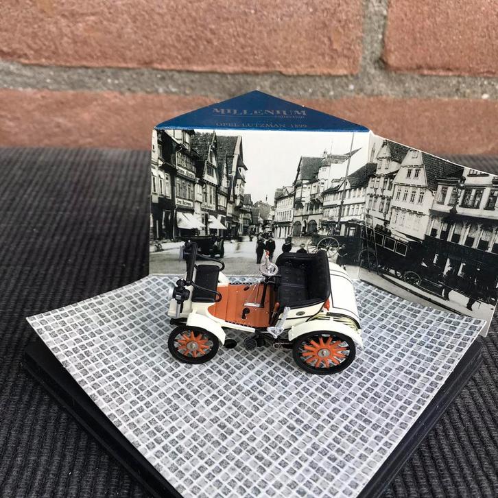 1:43 VITESSE OPEL LUTZMAN, Hobby en Vrije tijd, Modelauto's | 1:43, Zo goed als nieuw, Auto, Overige merken, Ophalen of Verzenden