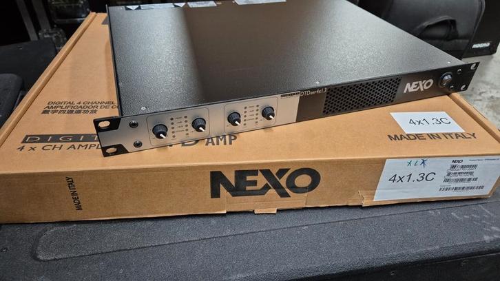 Nexo dtd 4x1.3 versterker powersoft  7,5KG !! 5200 watt m50q, Audio, Tv en Foto, Professionele Audio-, Tv- en Video-apparatuur