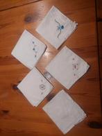 5 geborduurde vinrage katoenen zakdoekjes, Antiek en Kunst, Ophalen of Verzenden