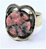 Scandinavische design ring met rhodochrosiet, 925 zilver., Ophalen, Zo goed als nieuw, 17 tot 18, Dame