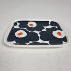 Marimekko Unikko plate 15 x 12 cm, Huis en Inrichting, Keuken | Servies, Ophalen, Keramiek, Nieuw, Bord(en)