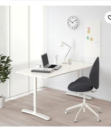 Bureau Ikea Bekannt wit 140x60cm  beschikbaar voor biedingen